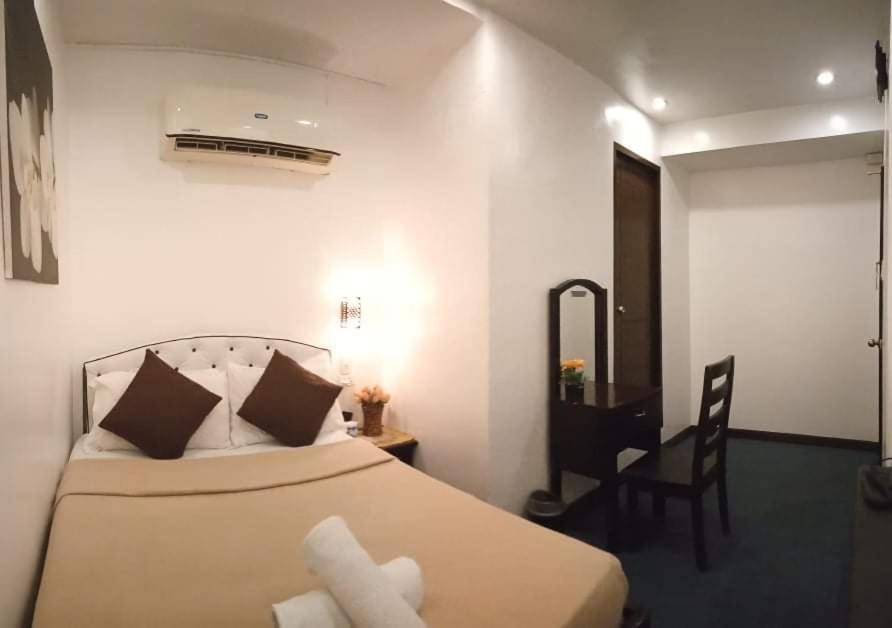 Amax Inn Cebu Mandaue Exteriör bild