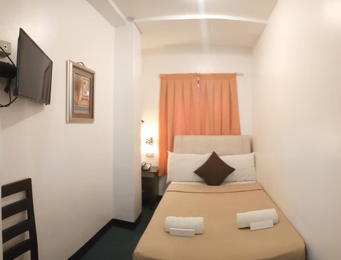 Amax Inn Cebu Mandaue Exteriör bild
