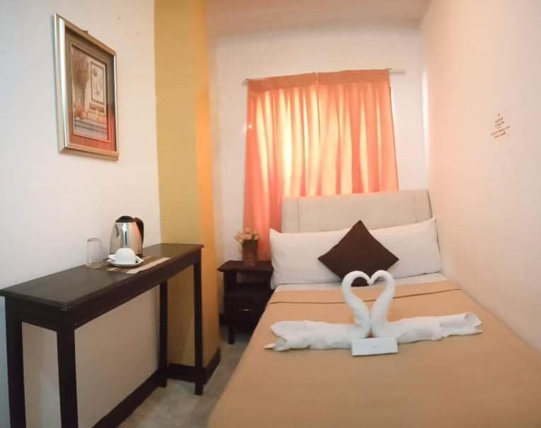 Amax Inn Cebu Mandaue Exteriör bild